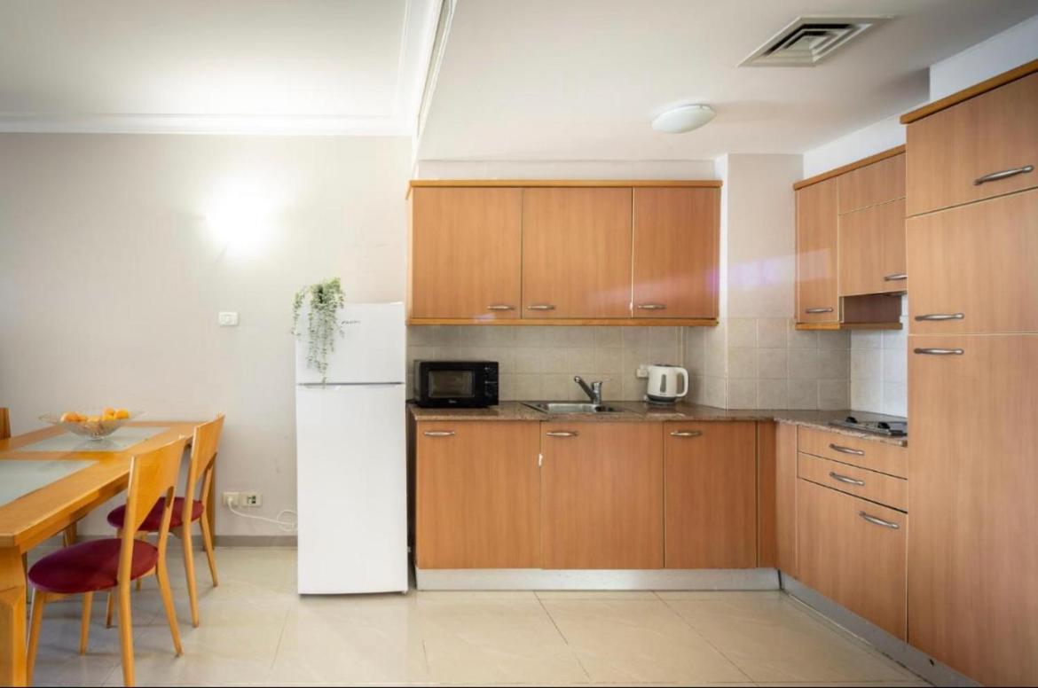 Almog Tower Aparthotel Haifa Ngoại thất bức ảnh