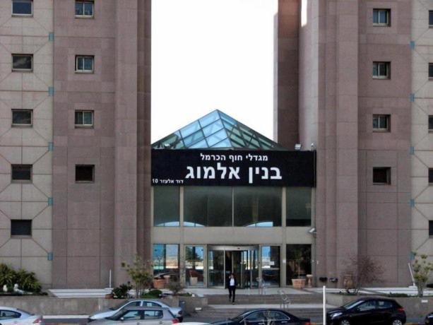 Almog Tower Aparthotel Haifa Ngoại thất bức ảnh